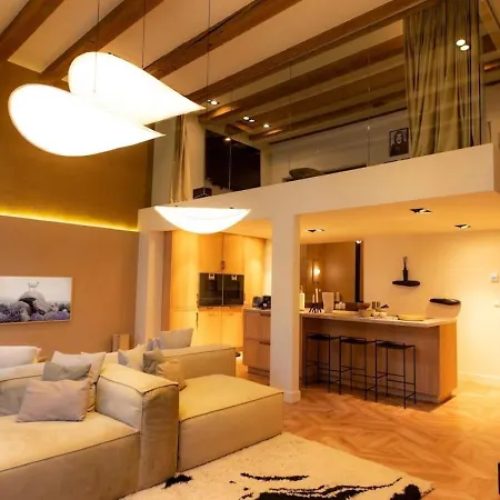 Buzatu Apartament *